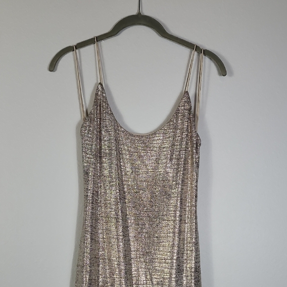 Alice + Olivia Delora Metallic Gold Midi Dress Size 2 Bodycon Cocktail Formal - Picture 2 of 16